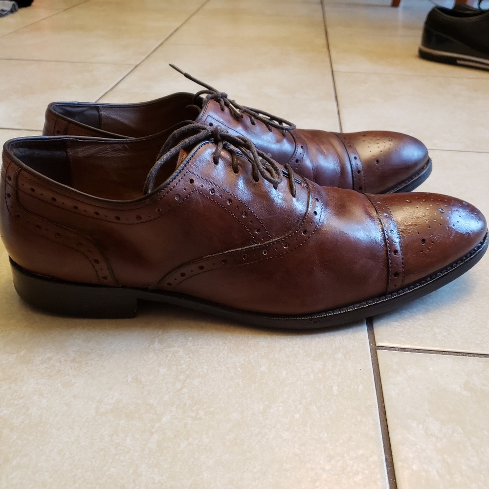Shoes - Picture 3 of 4